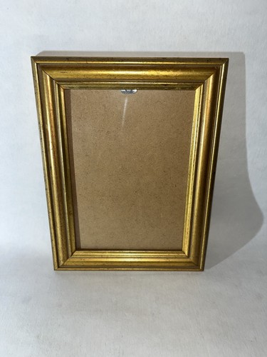 Vintage gold tone wooden - gold,