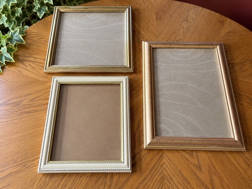 Vintage gold tone picture - gold,