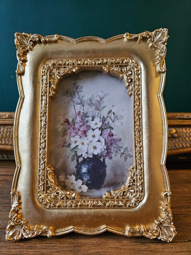 Vintage style ornate - style, gold