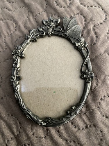 Vintage metal oval photo - vintage,